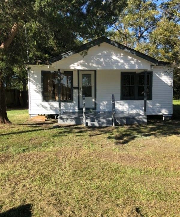 1st image of 2719 12th St