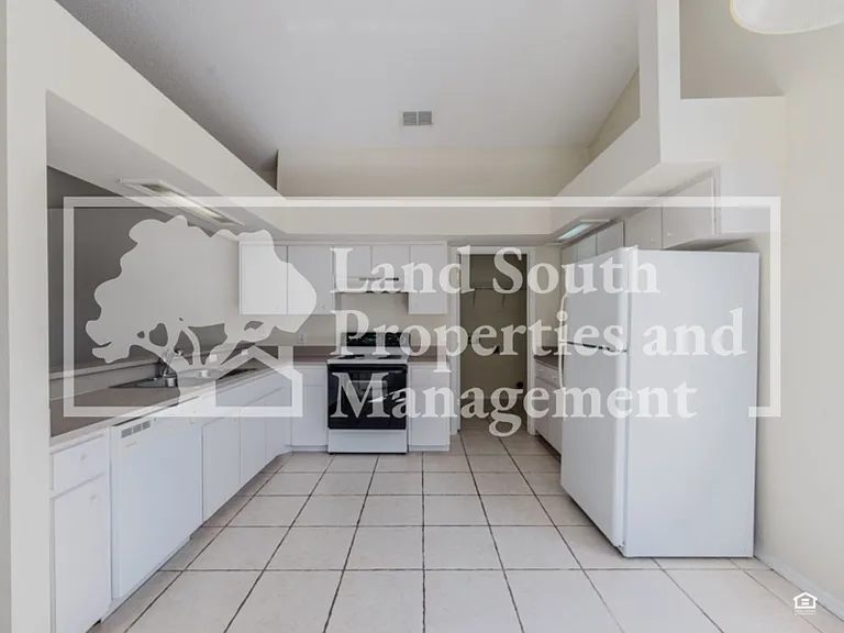 7053 Cascades Ct — Photo 10
