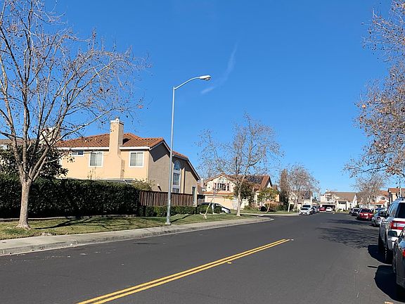 4th image of 31288 Lamprey Dr