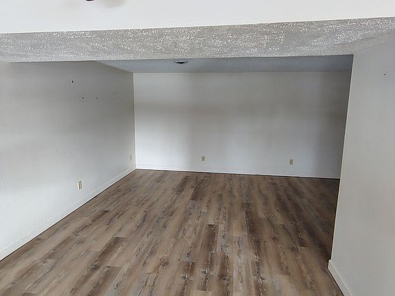 4th image of 2319 Vienna Rd