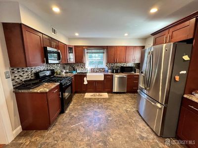 28 Delta Ct, North Brunswick, NJ, 08902