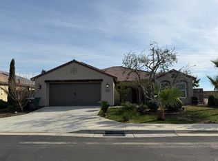1934 E San Gregorio St, Tulare, CA 93274