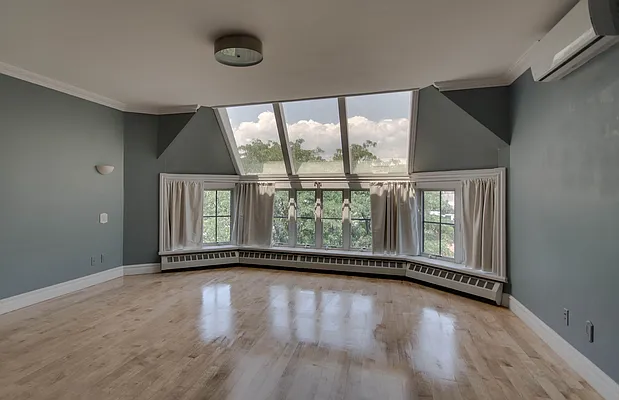 Sold by Skyline Realty LLC II | media 16