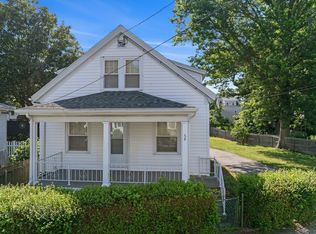 38 Farnham St, Fall River, MA 02720