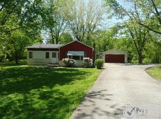 1424 Dotsonville Rd, Clarksville, TN 37042
