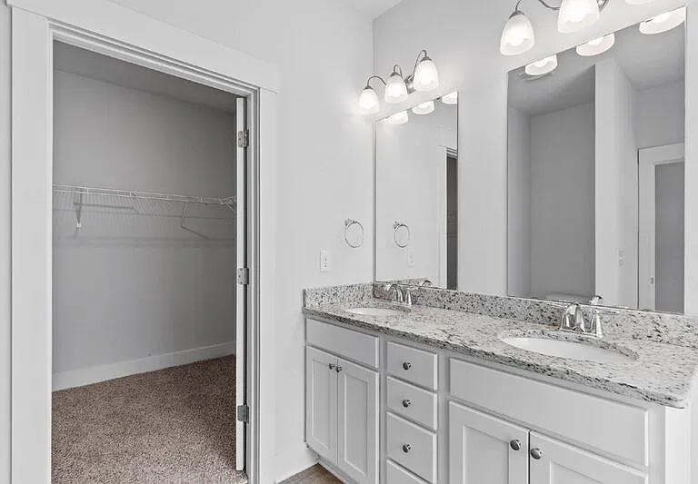 5857 Danbury Blvd — Photo 23