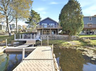 15 Wakefield Ave, Webster, MA 01570