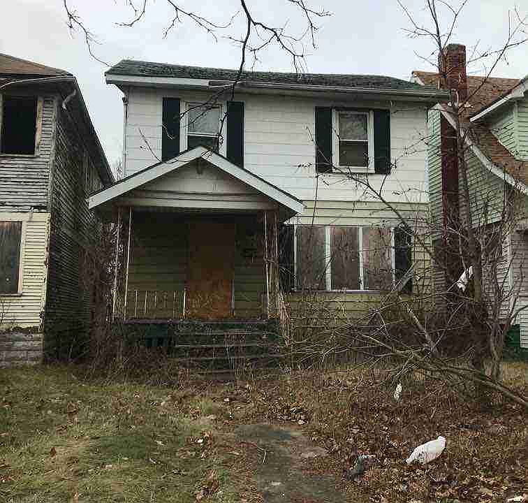 5218 S Clarendon