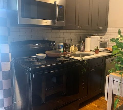3rd image of 230 E 7th St #4CC