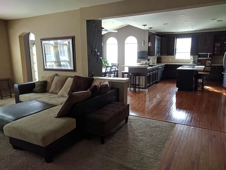 8109 River Gate Ln — Photo 3