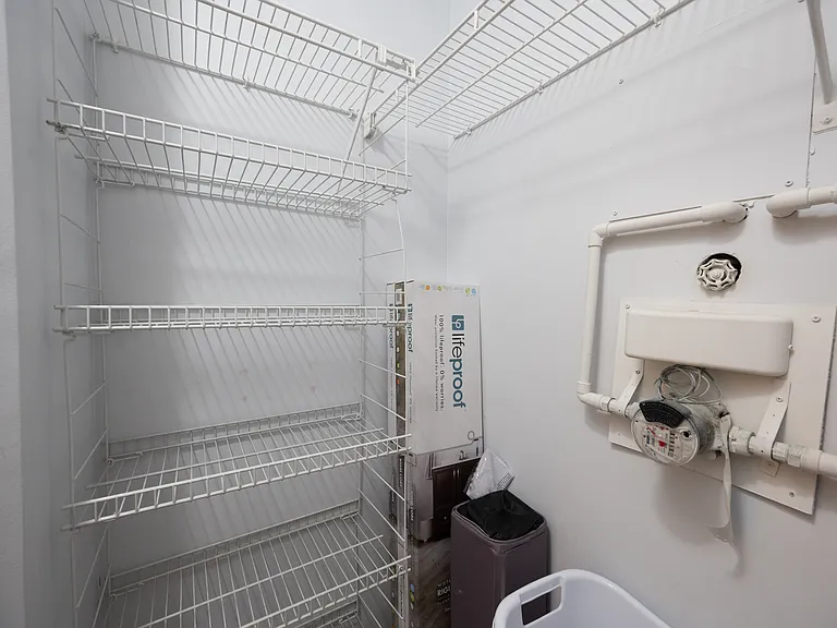 2500 Cranbrook Ln #10 — Photo 32
