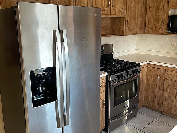 3rd image of 7119 Orchard Ave