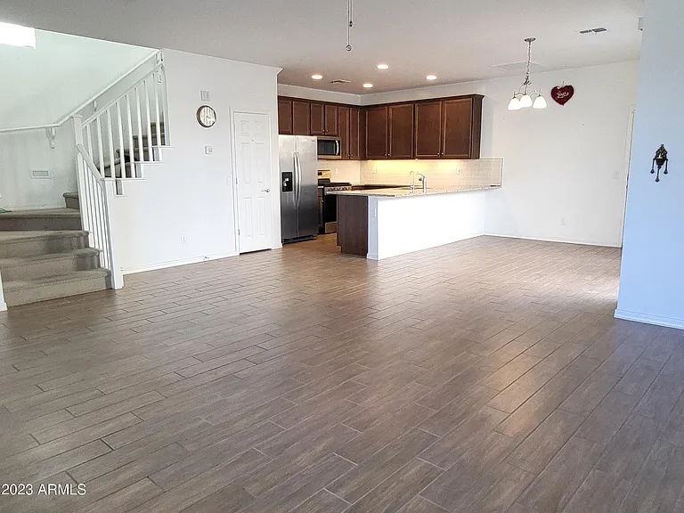 2052 W El Cortez Trl — Photo 3