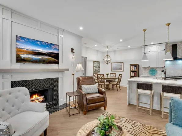 3112 Pembrooke Cir, Milton, GA 30004