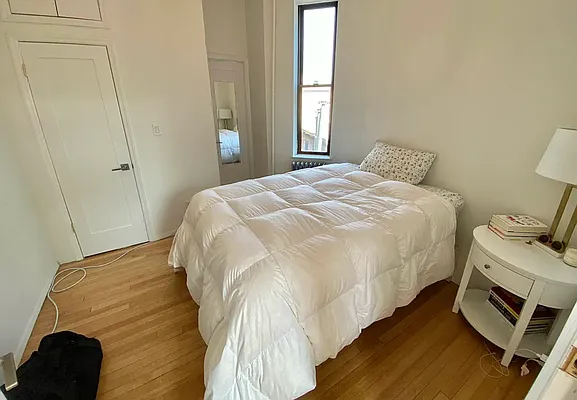 Rented by J PRESTON AND ASSOCIATES INC | media 4