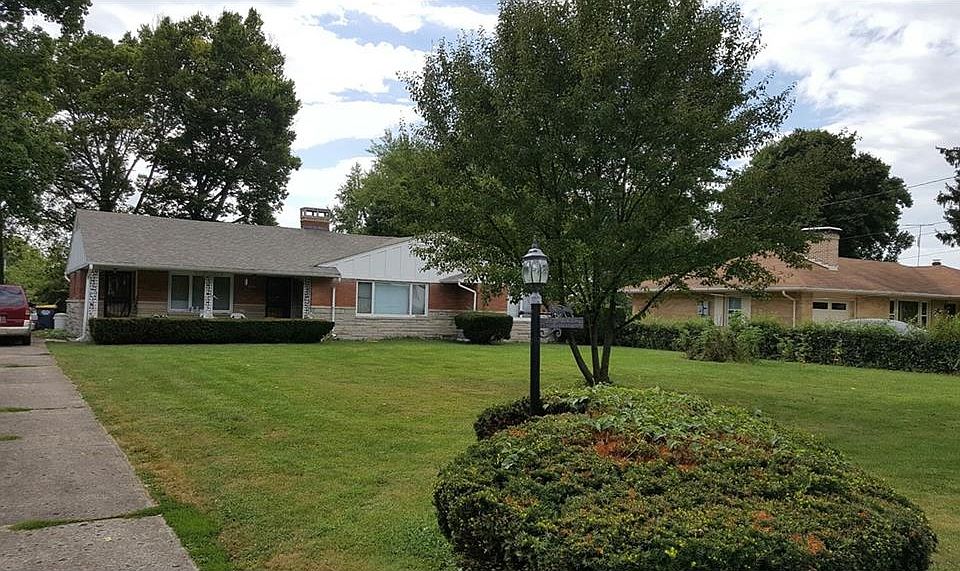2nd image of 707 Nursery Rd
