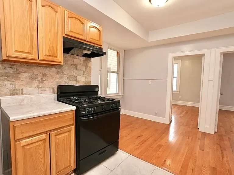 20 Stuyvesant Ave #1 — Photo 10