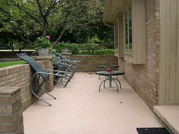 2nd image of 55776 Lorraine Dr