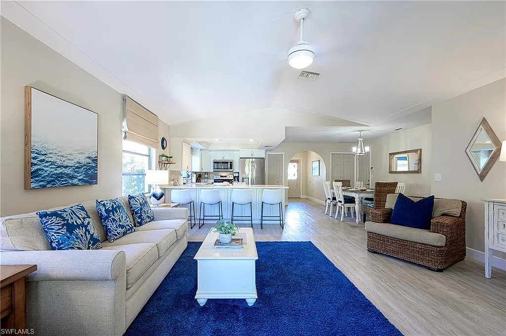 3 bed, 2.0 bath, 1600 sqft, $12,000 — Photo 4