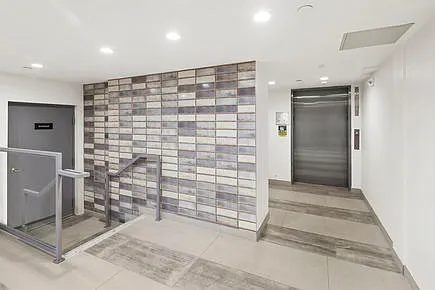 10608 Santa Monica Blvd — Photo 2