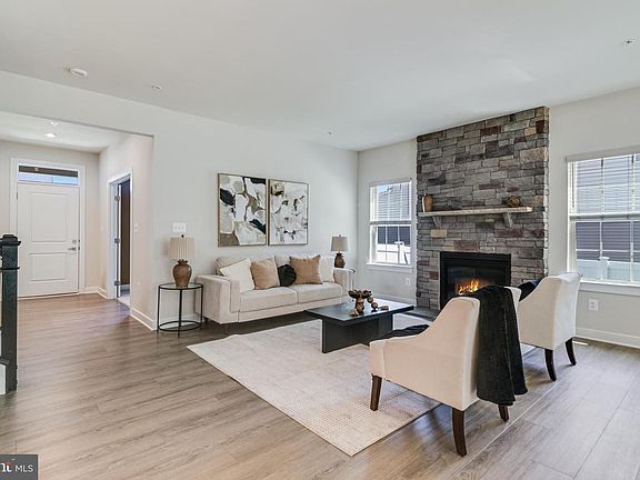 5th image of 9731 Passage Dr