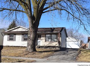 3029 Griffiths Ave, Springfield, IL 62702