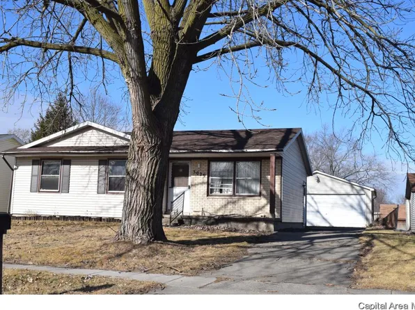 3029 Griffiths Ave, Springfield, IL 62702