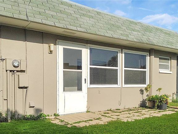 2nd image of 213 Portree Dr