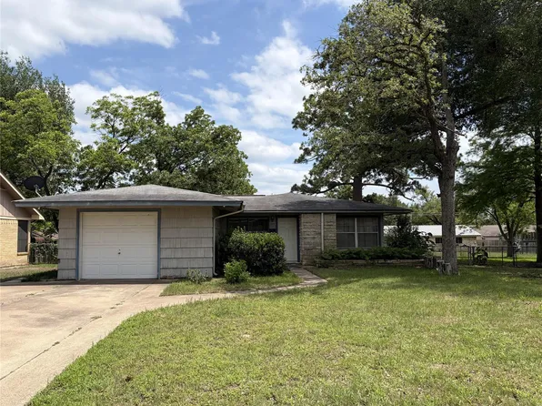 2109 Murray Ave, Rockdale, TX 76567