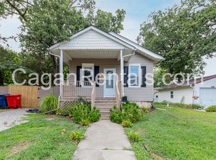 200 E Crestwood Ave, Somerdale, NJ 08083