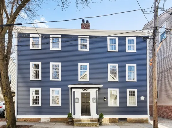 5 N Pine St #1, Salem, MA 01970