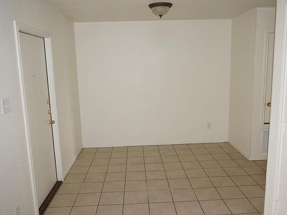 4th image of 2910 Starlight Dr Unit A
