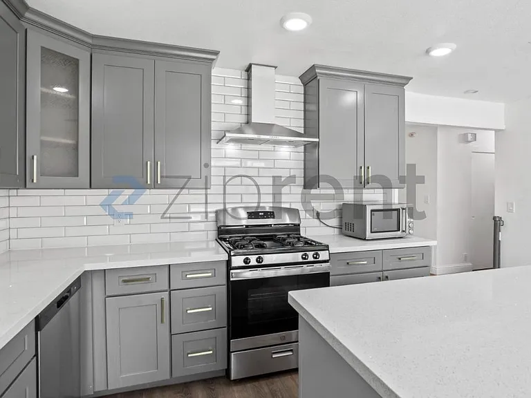 378 Spring Valley Ln — Photo 13