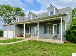 165 NE 100th Rd, Clinton, MO 64735