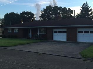 377 Laurel Ave, Poca, WV 25159