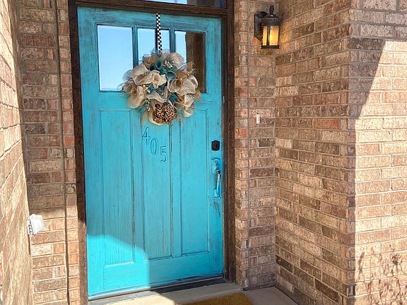 2nd image of 405 Cedar Meadow Cir