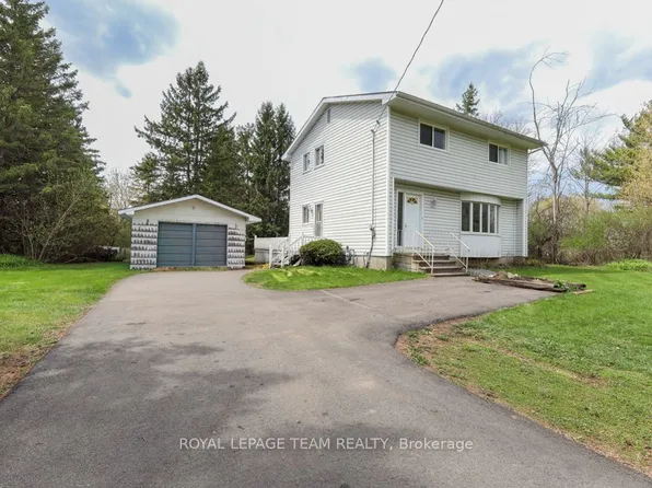 1454 Stagecoach Rd, Ottawa, ON K4P 1G1