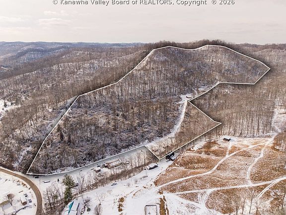 4th image of 25 Veranda Ln