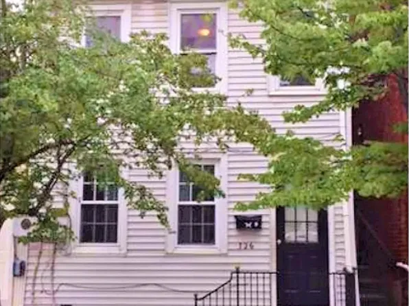 326 N Charlotte St, Lancaster, PA 17603