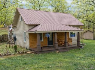 1718 S Aurora St, Eldon, MO 65026