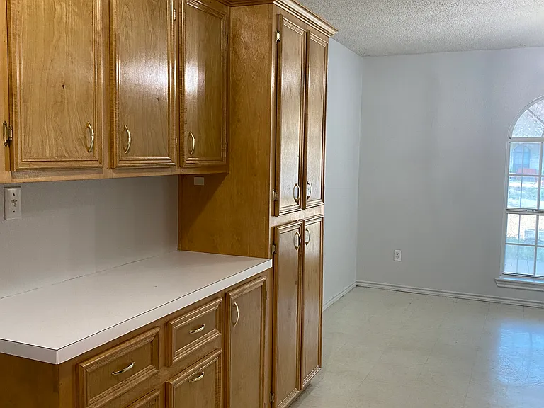 3105 Kilgore Ave — Photo 5
