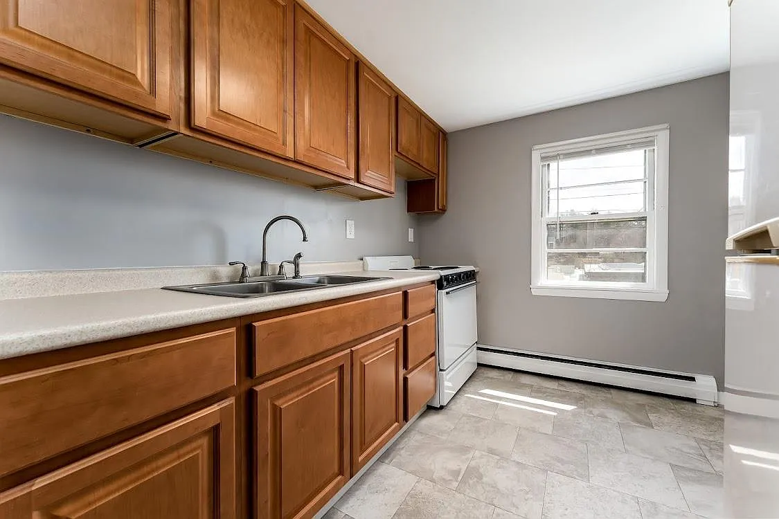 139 Cony St — Photo 4