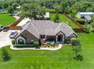 400 Mobile Dr, Copper Canyon, TX 75077
