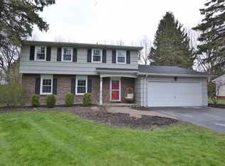 66 Yorktown Dr, Webster, NY 14580