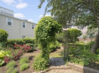 38 Spring St #2-R, Somerville, MA 02143