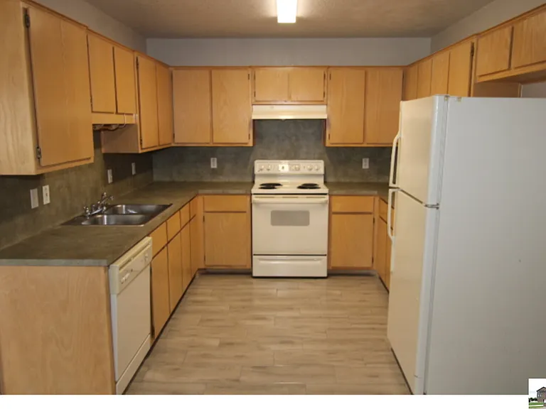 2704 Edgefield St #A — Photo 6