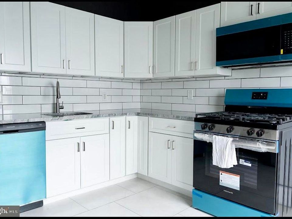 1st image of 307 E 25th St APT 1