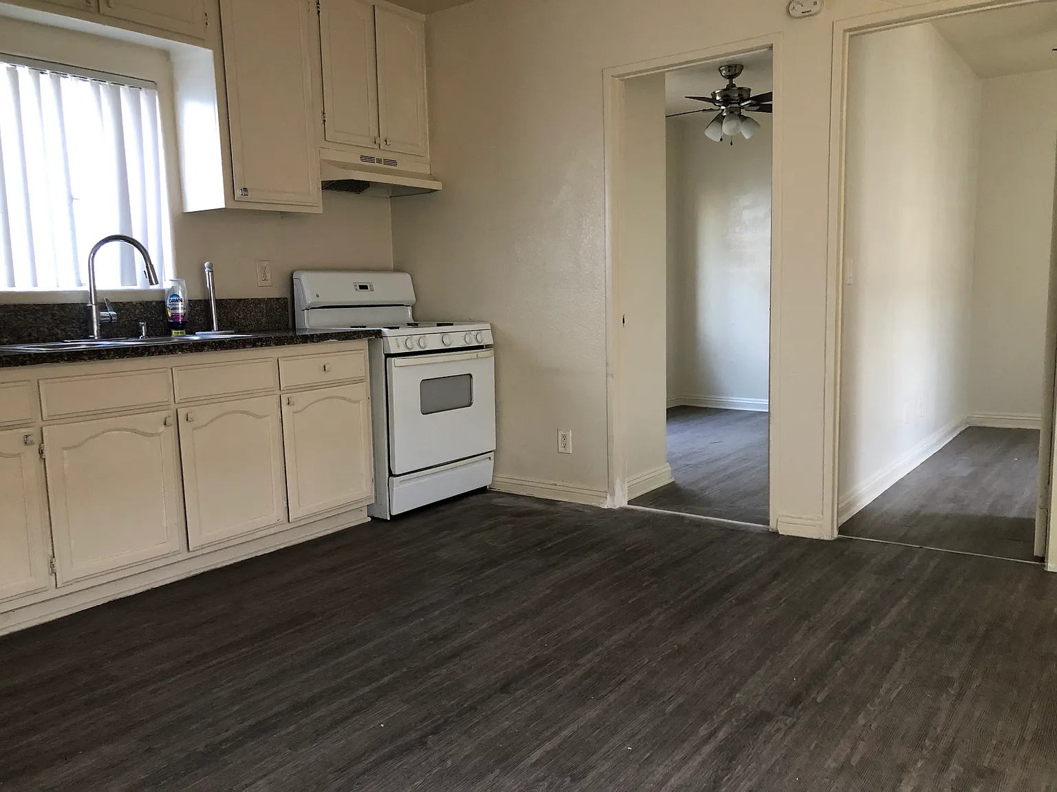 3 bed, 800 sqft, $3,000 — Photo 4