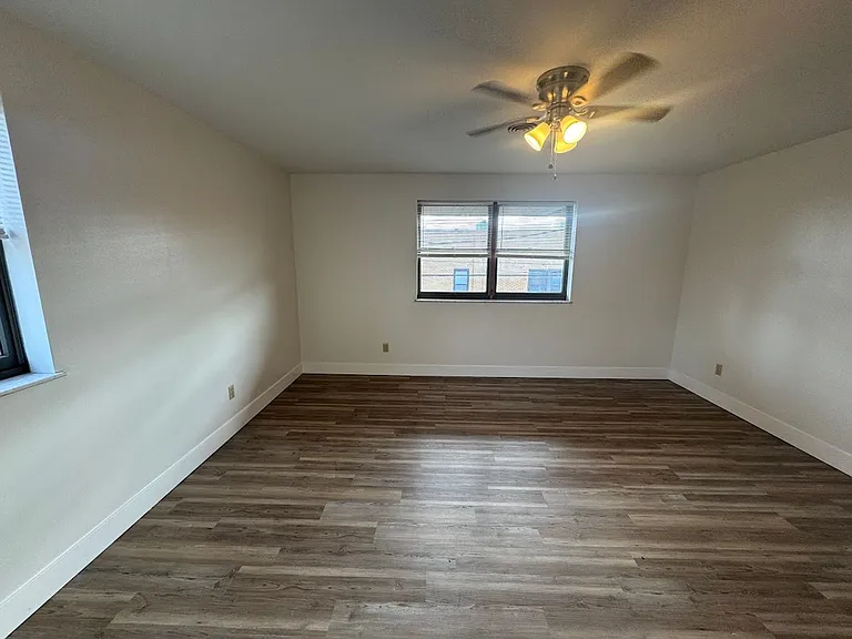 1748 Jancey Street — Photo 17