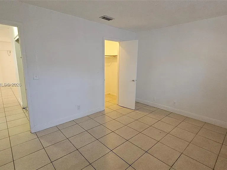 850 SW 6th Ct #3 — Photo 10